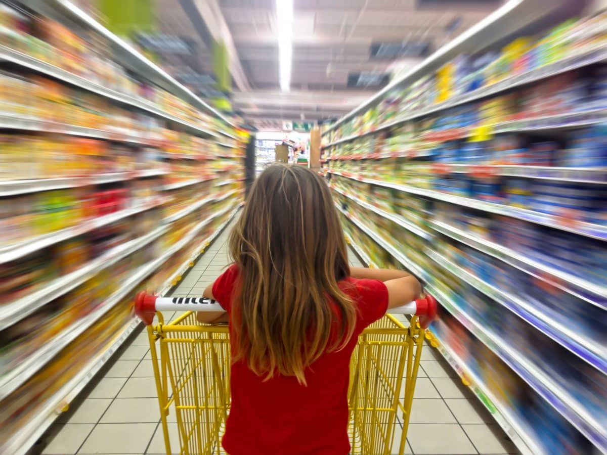 Exposition des enfants et des adolescents à la publicité sur les aliments