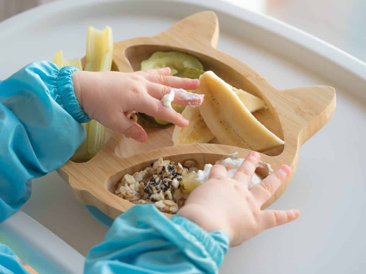 L'introduction des aliments solides chez l'enfant âgé de 6 à 7 mois