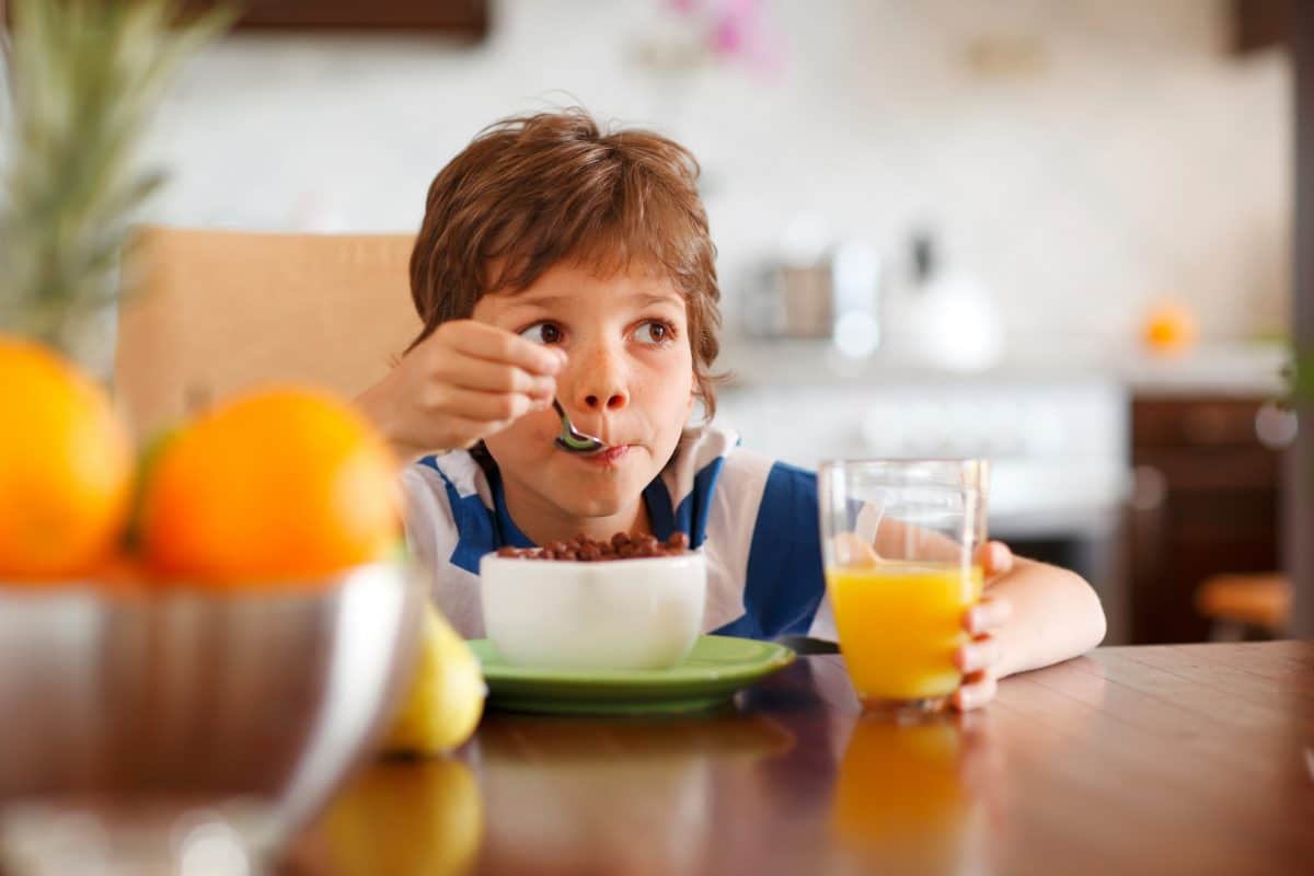 Prise du petit déjeuner chez l’enfant et l’adolescent